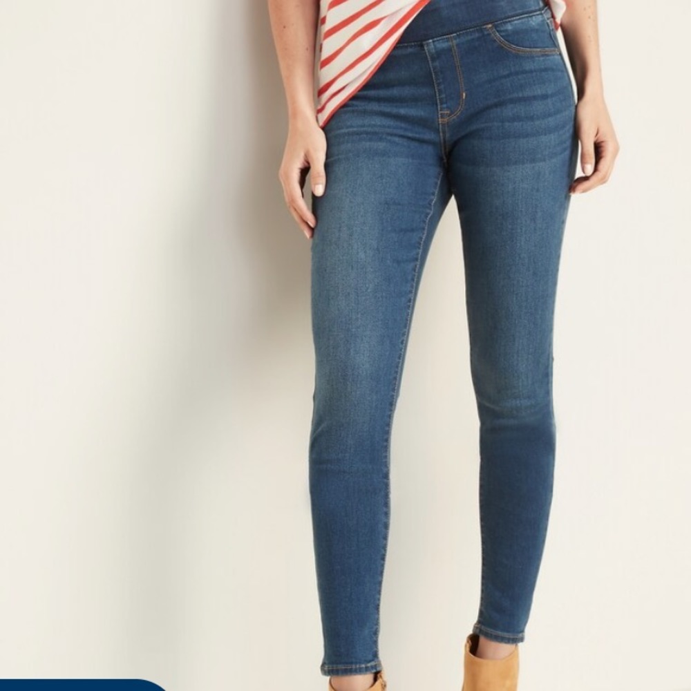 Old Navy mid rise rockstar pull on jegging